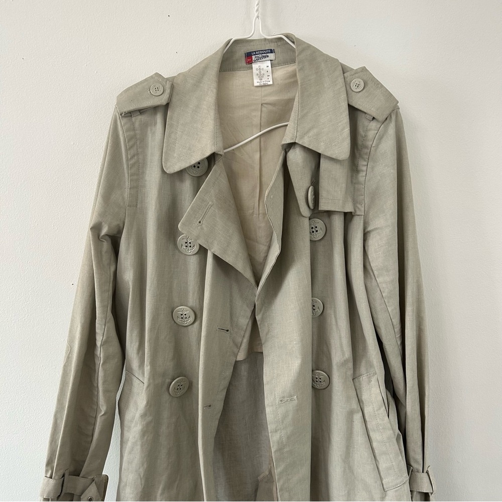 Classic Beige Trench Coat - Picture 2 of 3